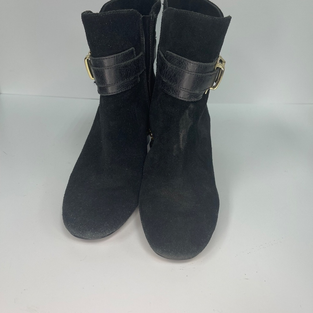 Women’s Suede Joan & David Black Booties with Gold Buckle Size 5.5 - Picture 2 of 9